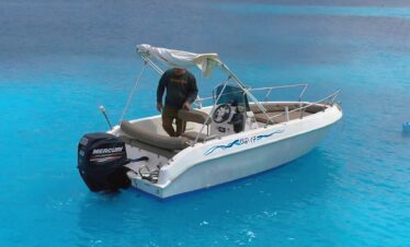 Boat for Rent in Ksamil