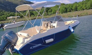 Speedboat for Rent in Ksamil 70 HP
