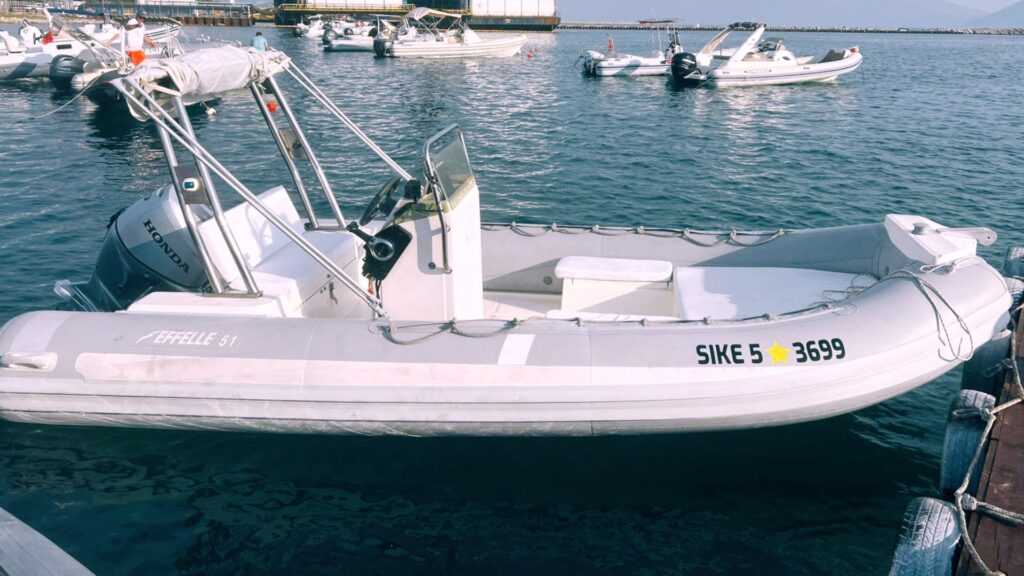 Vlora Boat Rental in Albania - Sike 5