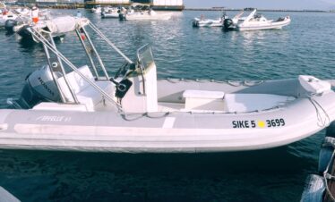 Vlora Boat Rental in Albania - Sike 5