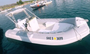 Vlora Boat Rental in Albania - Sike 5